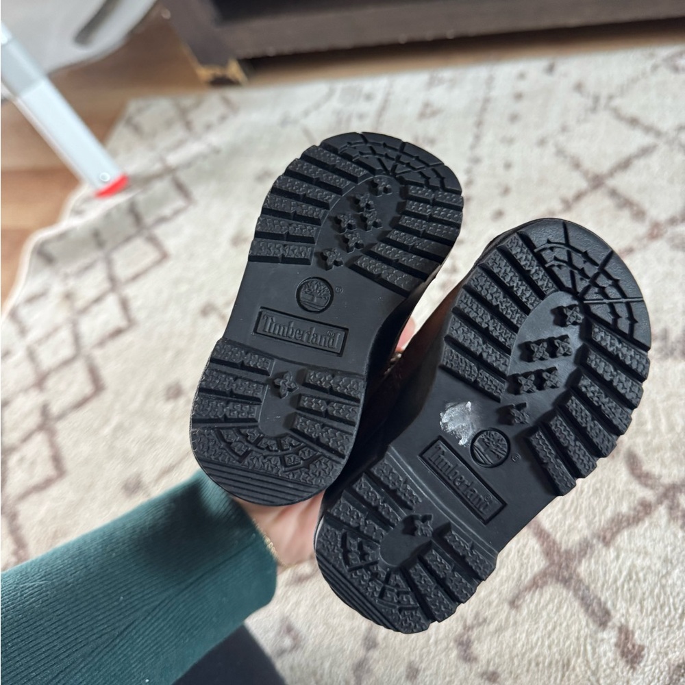 Kids Brown Timberland Hiking Boots - Durable Outdoor Shoes - Picture 5 of 8